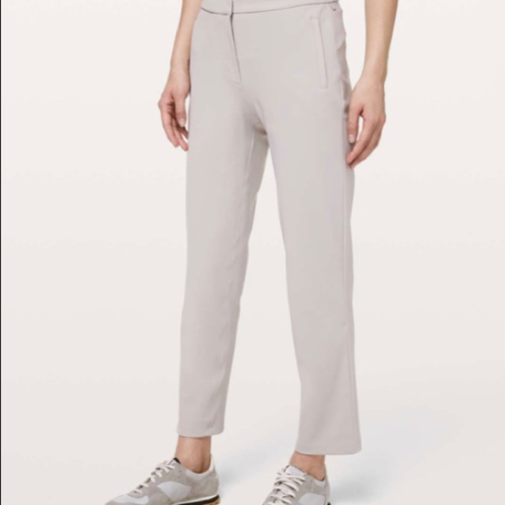 Lululemon On the Move Pants Lightweight size 6